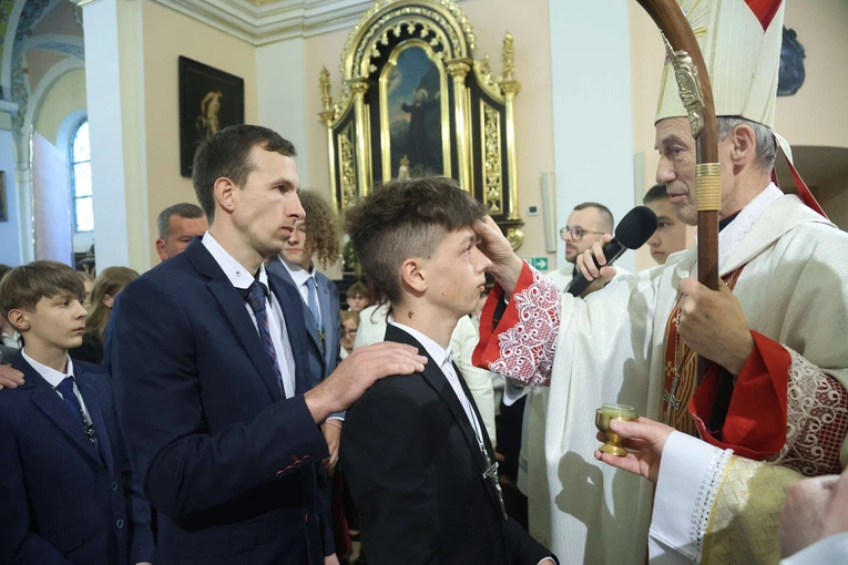 Bierzmowanie w Oleśnie