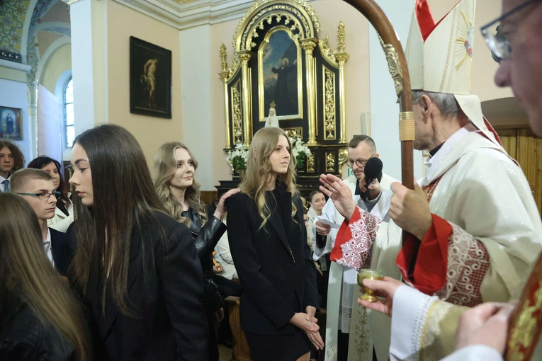 Bierzmowanie w Oleśnie