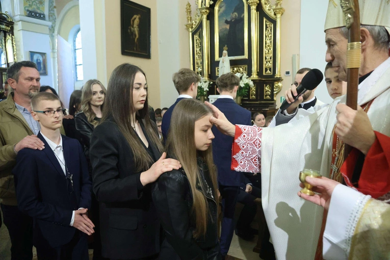 Bierzmowanie w Oleśnie
