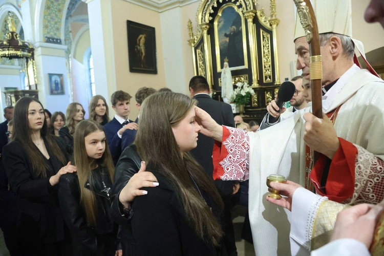Bierzmowanie w Oleśnie