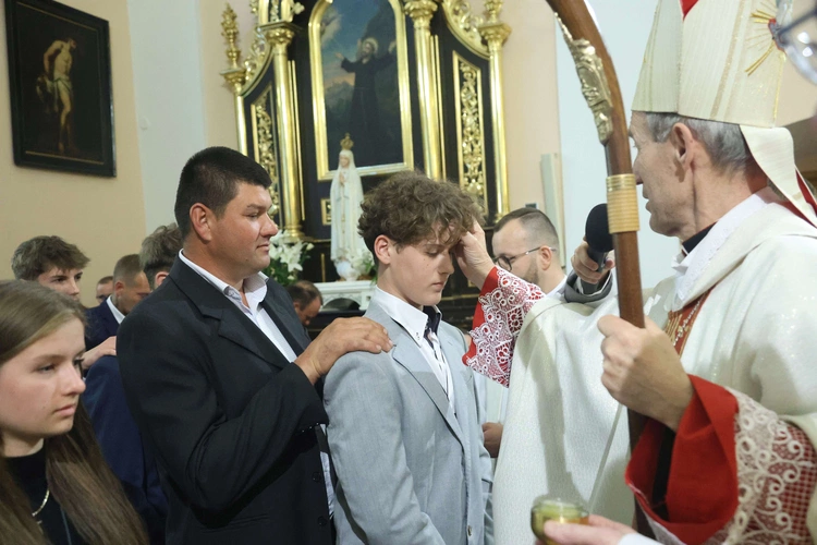 Bierzmowanie w Oleśnie