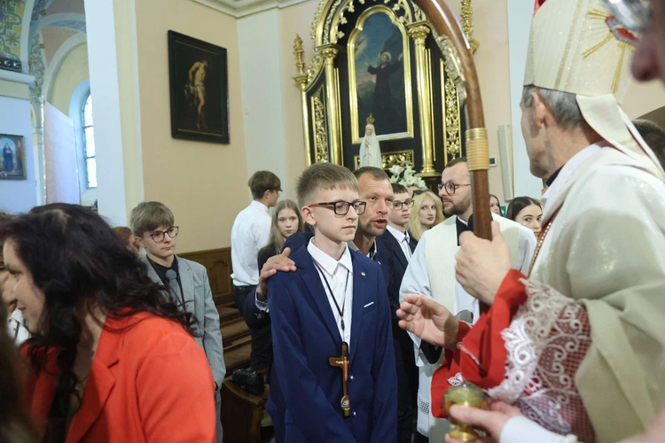 Bierzmowanie w Oleśnie