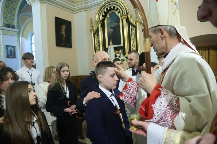 Bierzmowanie w Oleśnie