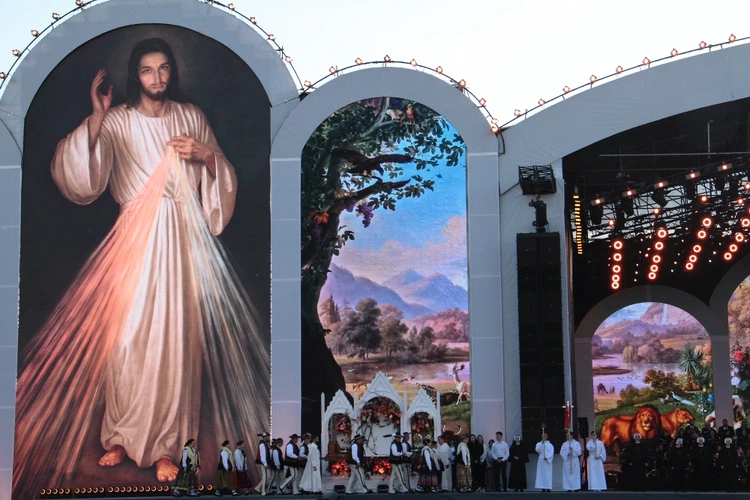 Symfonia Miłosierdzia - premiera na Białych Morzach