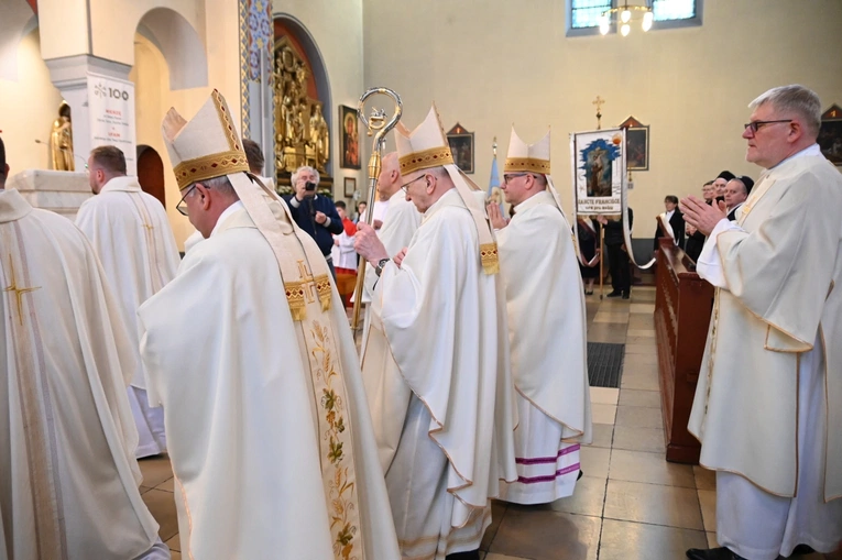 Modlitwa za zmarłego papieża Franciszka