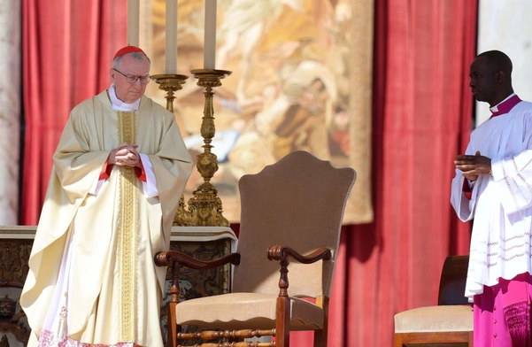 Kard. Parolin: Papież Franciszek pozdrawia nas z Nieba