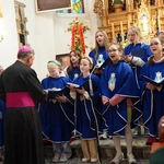 Abp Mieczysław Mokrzycki intronizował relikwie św. Jana Pawła II we Wrocławiu-Ołtaszynie