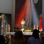 Godzina Miłosierdzia w Sanktuarium Bożego Miłosierdzia w Płocku