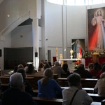 Godzina Miłosierdzia w Sanktuarium Bożego Miłosierdzia w Płocku