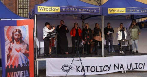 III Koncert Ewangelizacyjny "Ogień Miłosierdzia" na wrocławskim rynku