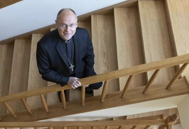 Czy święci chodzą w niebie w aureoli?