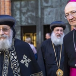 Tawadros II modlił się w archikatedrze warszawskiej o pokój 