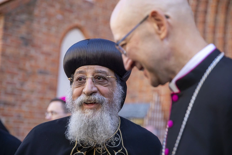 Tawadros II modlił się w archikatedrze warszawskiej o pokój 