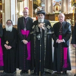 Tawadros II modlił się w archikatedrze warszawskiej o pokój 
