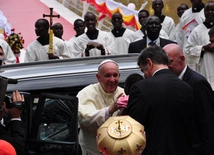 Z Franciszkiem w stronę Afryki