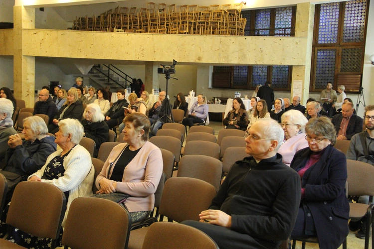Tarnów. III Katedralne Forum Eucharystyczne