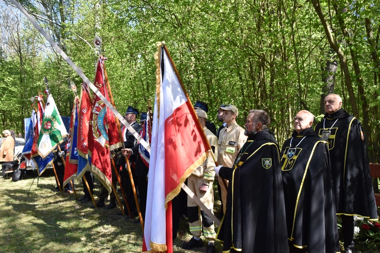 Ościsłowo. Upamiętnienie ofiar niemieckiej zbrodni wojennej