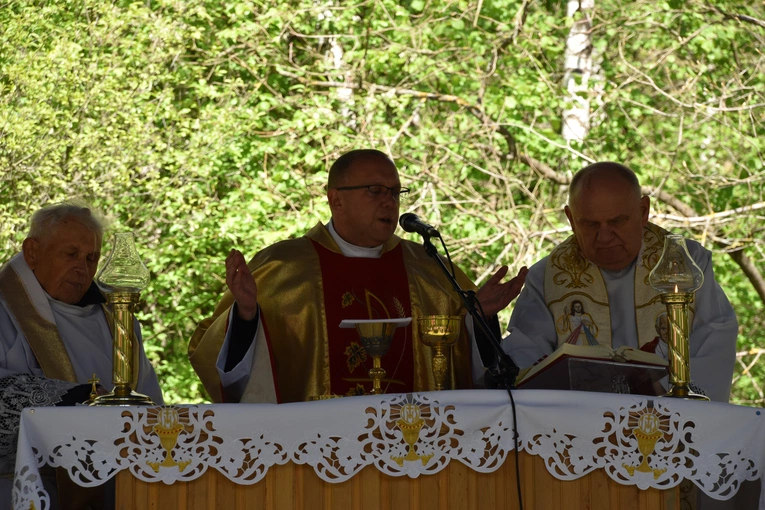 Ościsłowo. Upamiętnienie ofiar niemieckiej zbrodni wojennej