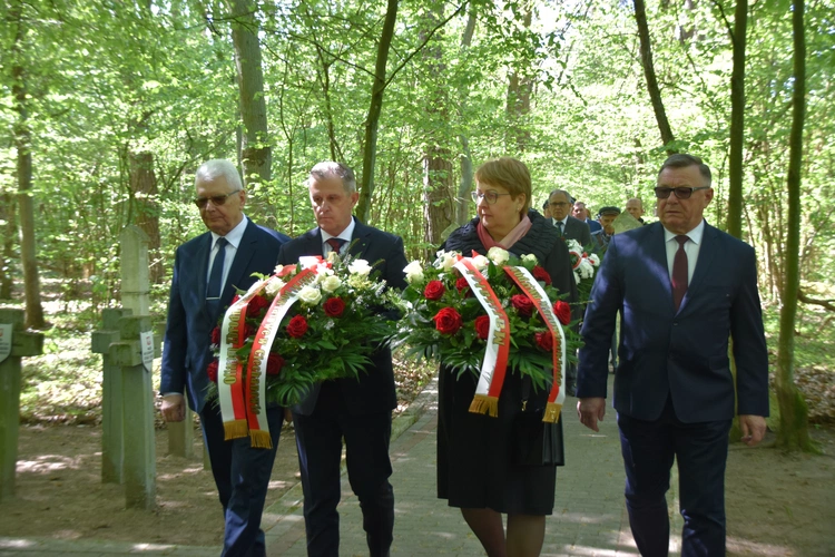 Ościsłowo. Upamiętnienie ofiar niemieckiej zbrodni wojennej