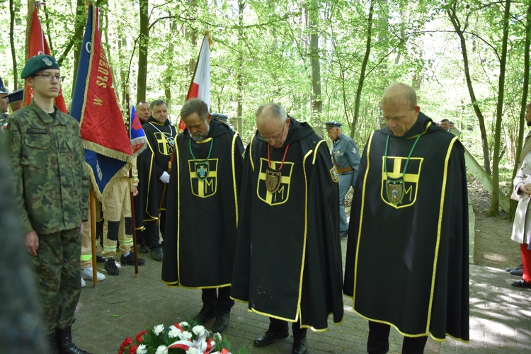 Ościsłowo. Upamiętnienie ofiar niemieckiej zbrodni wojennej