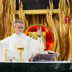 Tarnów. Rozpoczęcie kursu dla nadzwyczajnych szafarzy Komunii św.