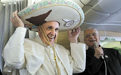 Budowniczy mostów. Papież Franciszek i jego inspirujące podróże apostolskie