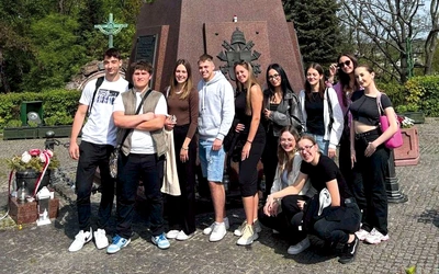 Żywieccy abiturienci z Zespołu Szkół Budowlano-Drzewnych w Częstochowie.