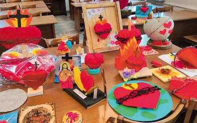 Jury podczas wyboru najpiękniejszych dzieł.