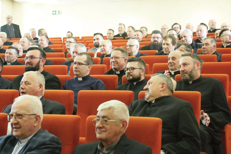 Kapłani z całej diecezji są zaproszeni do udziału w prelekcjach.