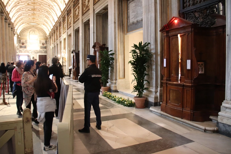Bazylika Santa Maria Maggiore po pogrzebie papieża