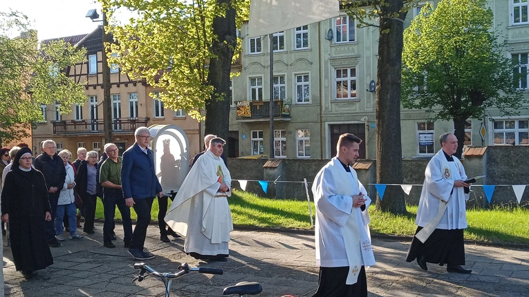 Pieta w dekanacie Jastrowie