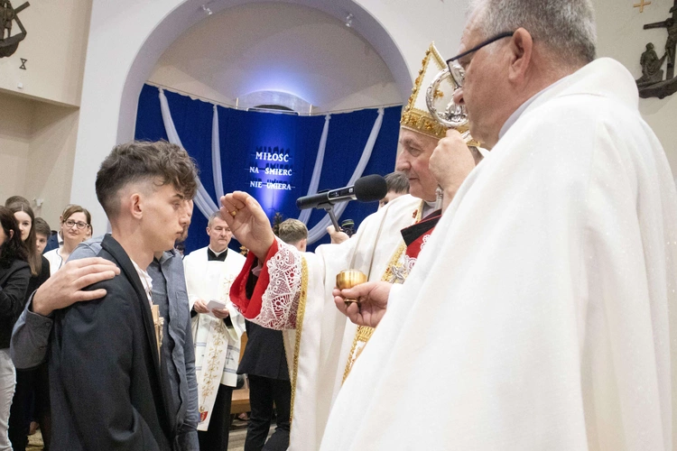 Bierzmowanie w Słopnicach Dolnych