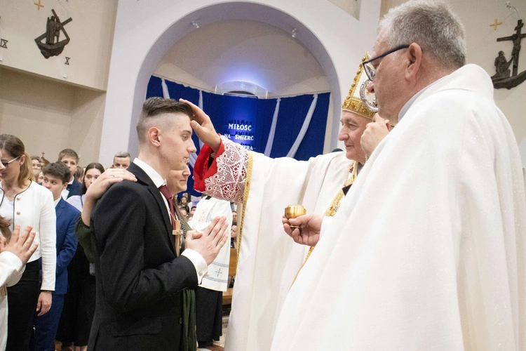 Bierzmowanie w Słopnicach Dolnych