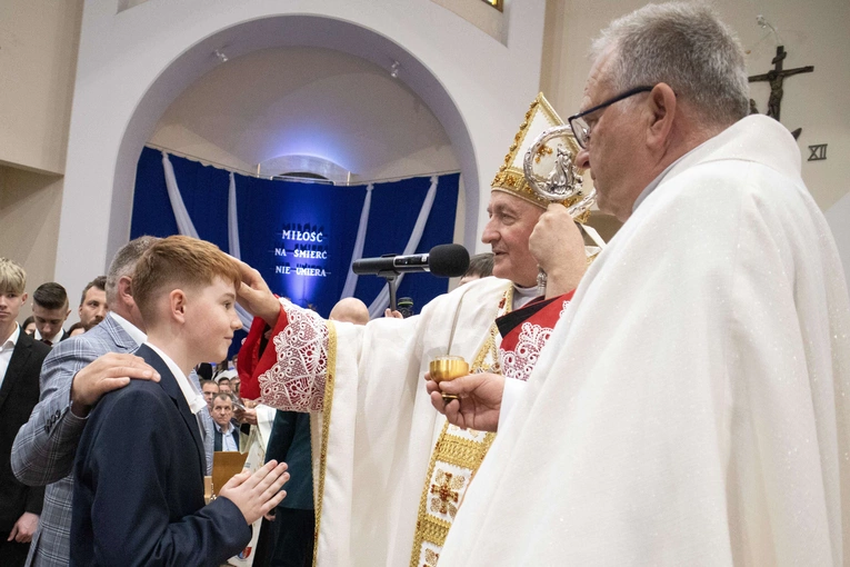 Bierzmowanie w Słopnicach Dolnych