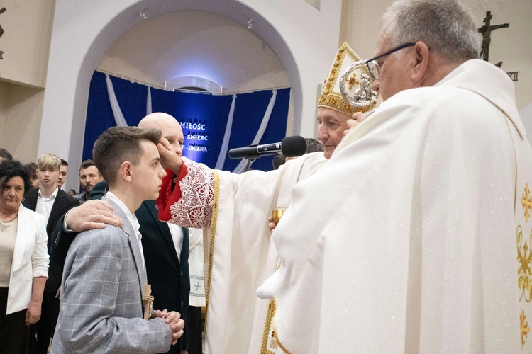 Bierzmowanie w Słopnicach Dolnych