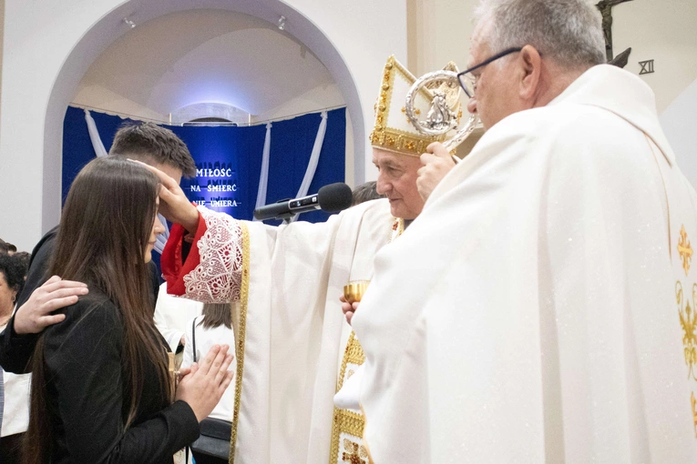 Bierzmowanie w Słopnicach Dolnych