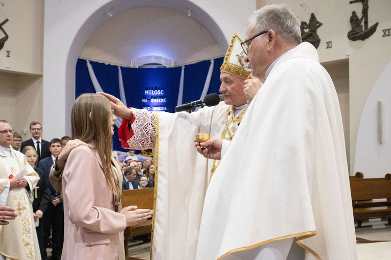 Bierzmowanie w Słopnicach Dolnych