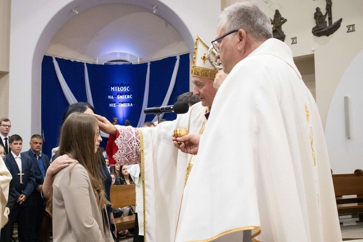 Bierzmowanie w Słopnicach Dolnych