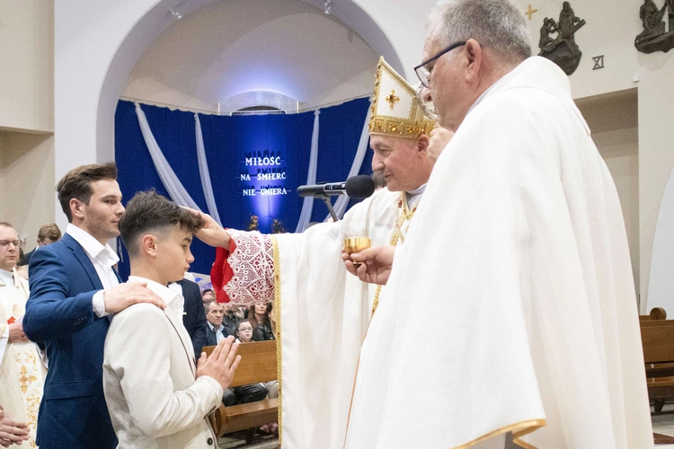 Bierzmowanie w Słopnicach Dolnych