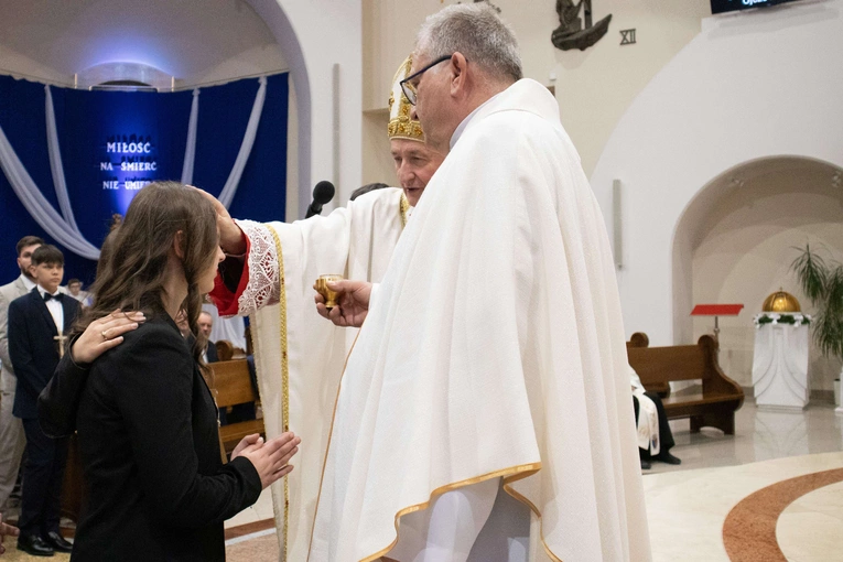 Bierzmowanie w Słopnicach Dolnych