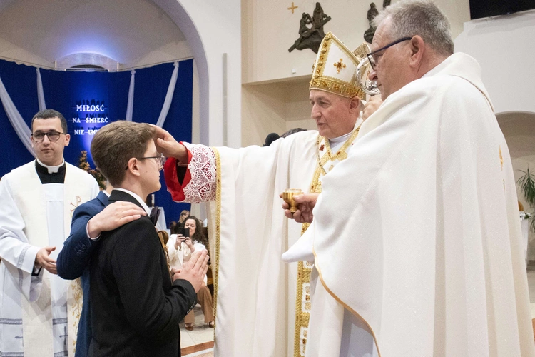 Bierzmowanie w Słopnicach Dolnych