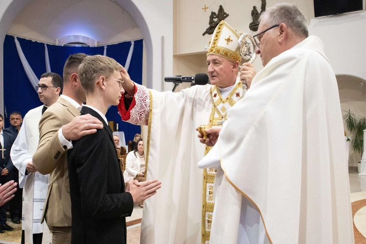 Bierzmowanie w Słopnicach Dolnych