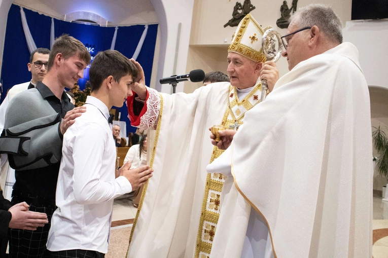 Bierzmowanie w Słopnicach Dolnych