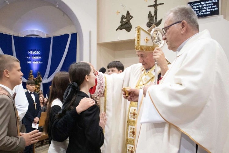 Bierzmowanie w Słopnicach Dolnych