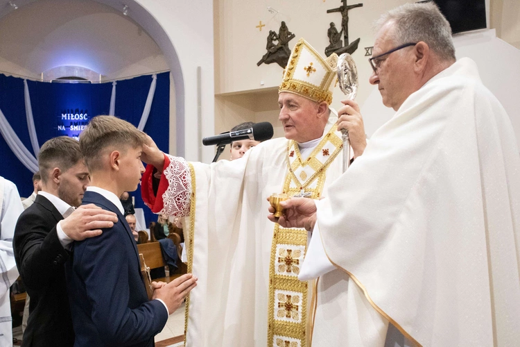 Bierzmowanie w Słopnicach Dolnych