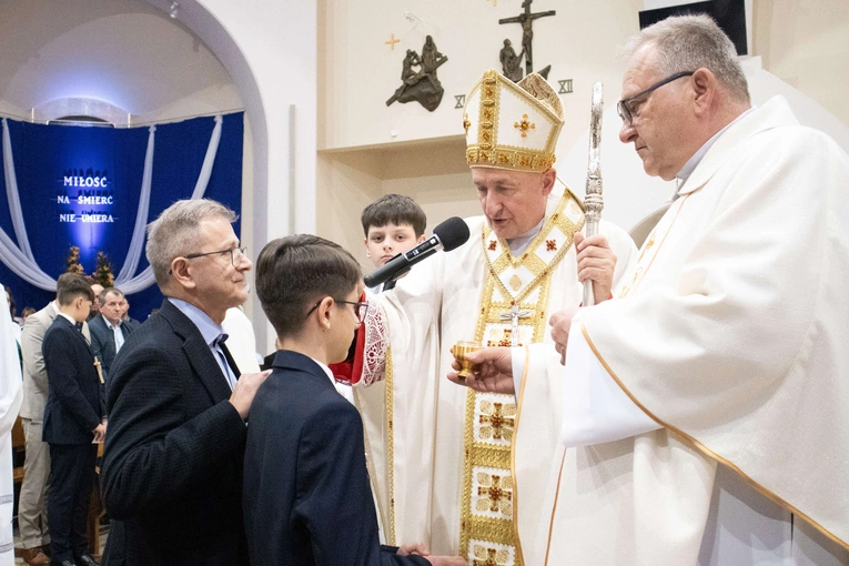 Bierzmowanie w Słopnicach Dolnych