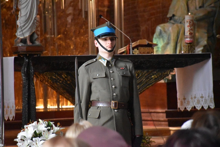 Msza św. w 85. rocznicę zbrodni katyńskiej