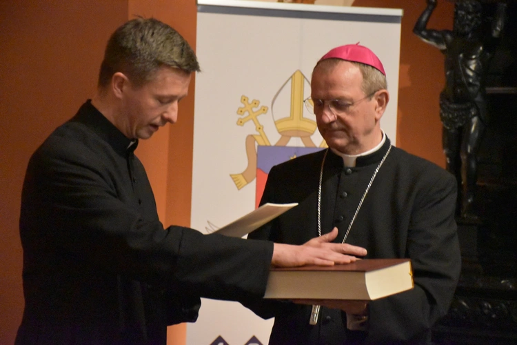 Ks. Piotr Nadolski nowym duszpasterzem młodzieży AG