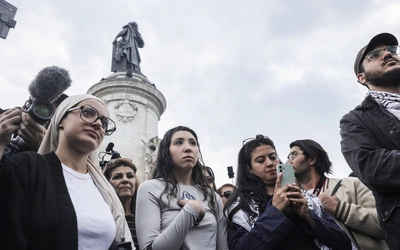 Macron przyjął przedstawicieli islamu w związku z zabójstwem w meczecie