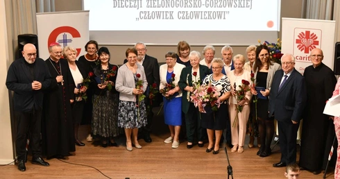 Kto w tym roku otrzymał nagrodę Człowiek Człowiekowi?